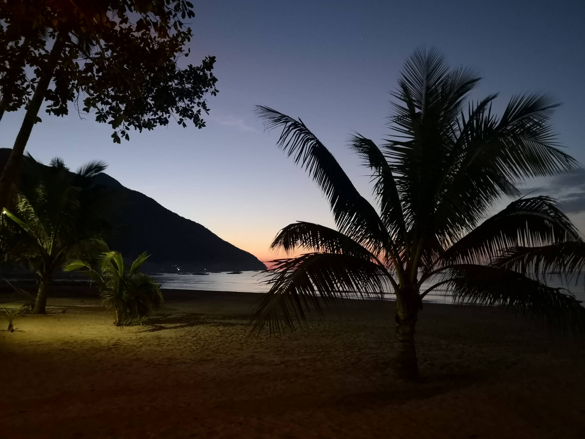 Sonnenuntergang bei El Nido Palawan, Philippinen